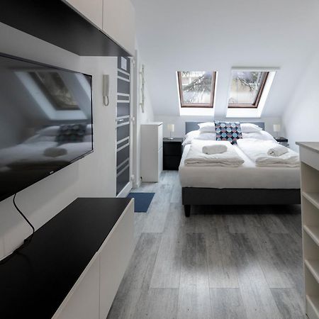 Roomstore Studio Apartments 埃格尔 外观 照片