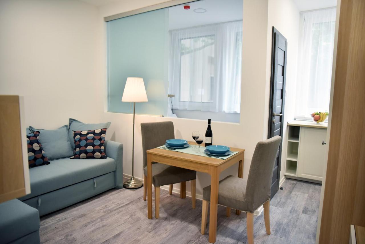Roomstore Studio Apartments 埃格尔 外观 照片