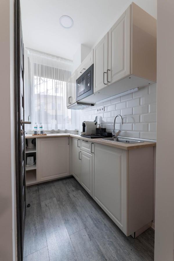 Roomstore Studio Apartments 埃格尔 外观 照片