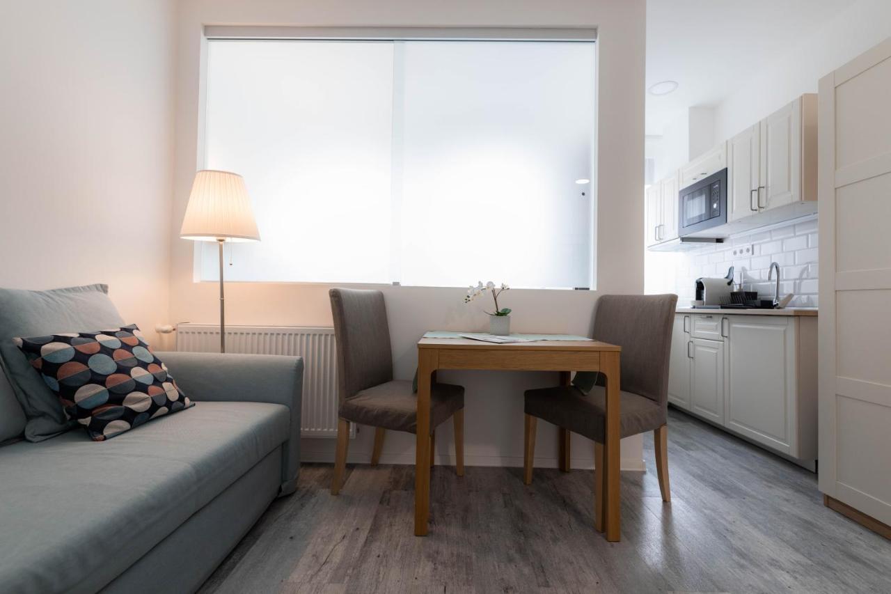 Roomstore Studio Apartments 埃格尔 外观 照片